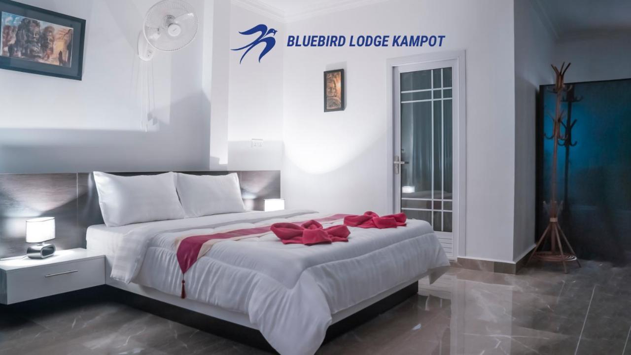 Bluebird Lodge 贡布 外观 照片