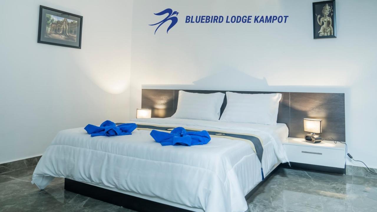 Bluebird Lodge 贡布 外观 照片