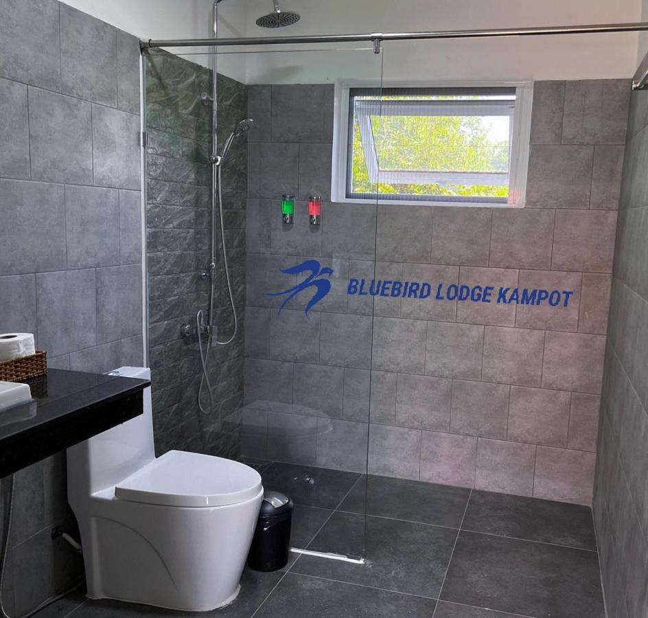 Bluebird Lodge 贡布 外观 照片