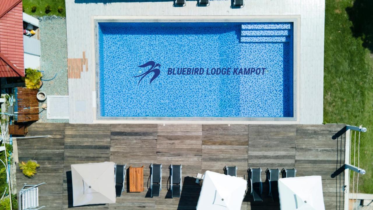 Bluebird Lodge 贡布 外观 照片