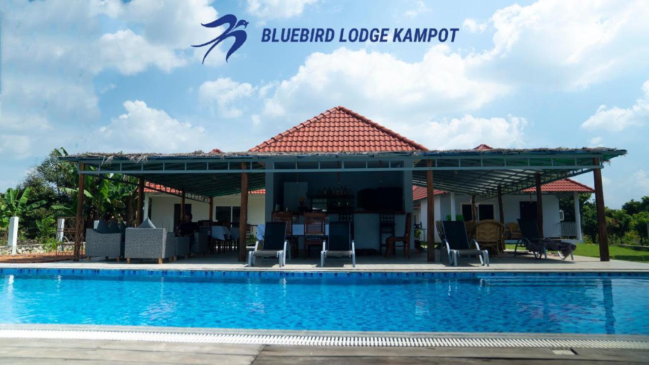 Bluebird Lodge 贡布 外观 照片
