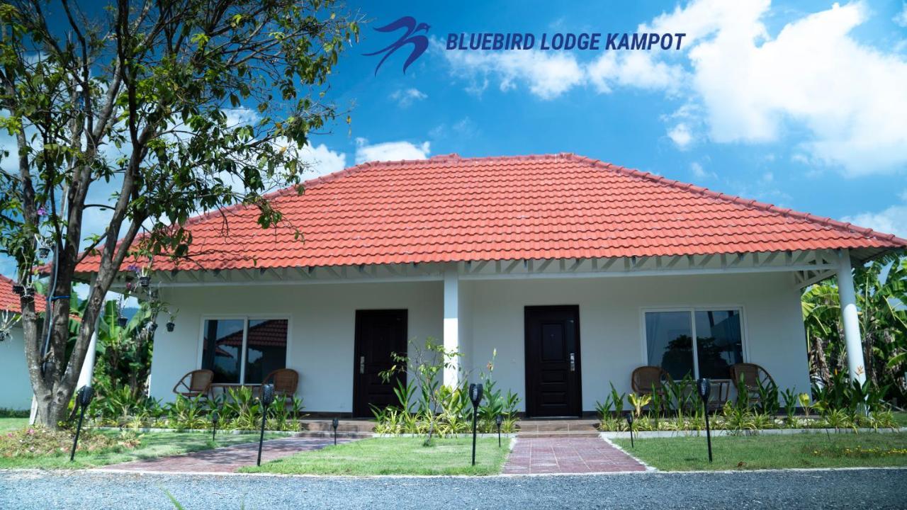 Bluebird Lodge 贡布 外观 照片
